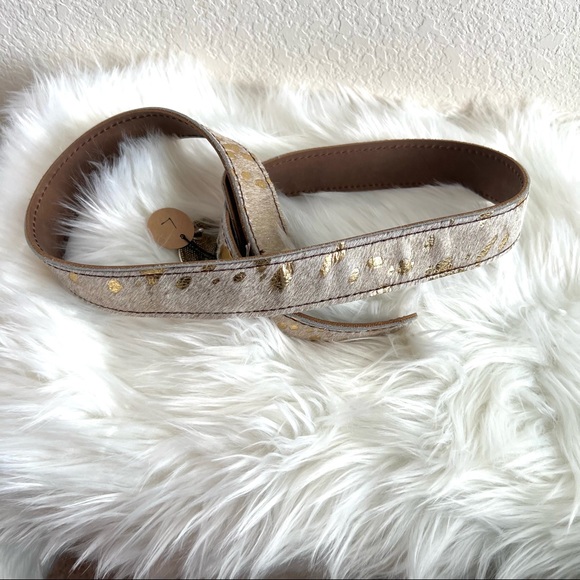 Erin Knight Designs Gold Buckle and Hide Belt - Picture 4 of 13